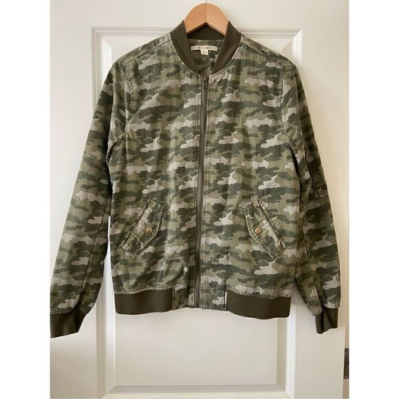 No Brand Jackets & Blazers - Camo Bomber Jacket Womens Small